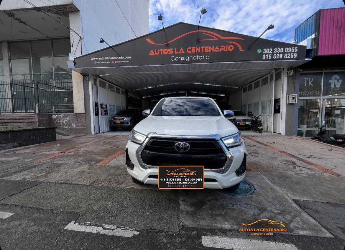Toyota-HILUX  4X4